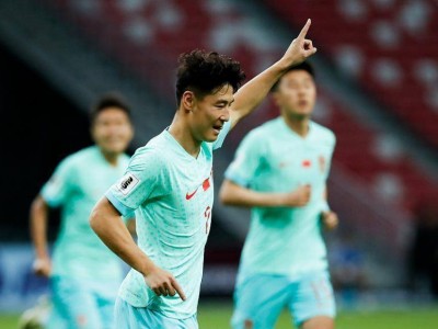 九游娱乐-四川队主场失利，如何调整心态？