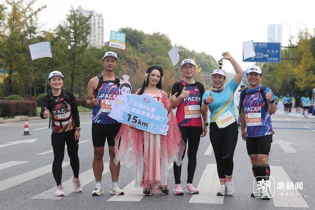 热情洋溢！选手们齐聚赛场，挥洒激情