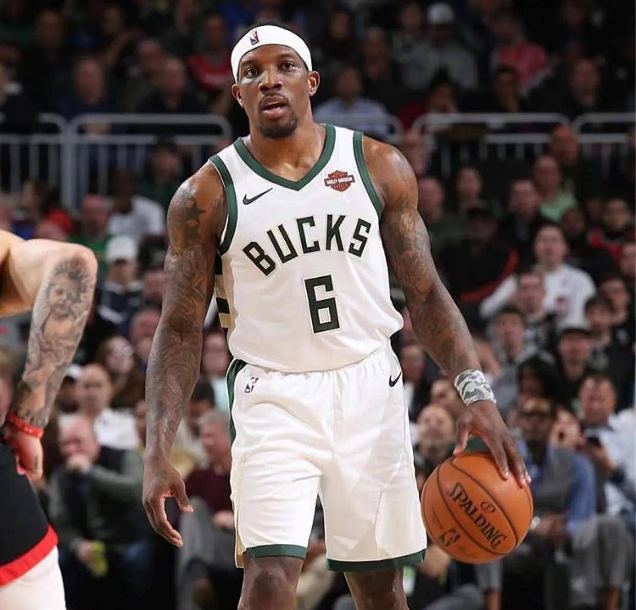 NBA选秀大会火热进行，新秀们接受考验